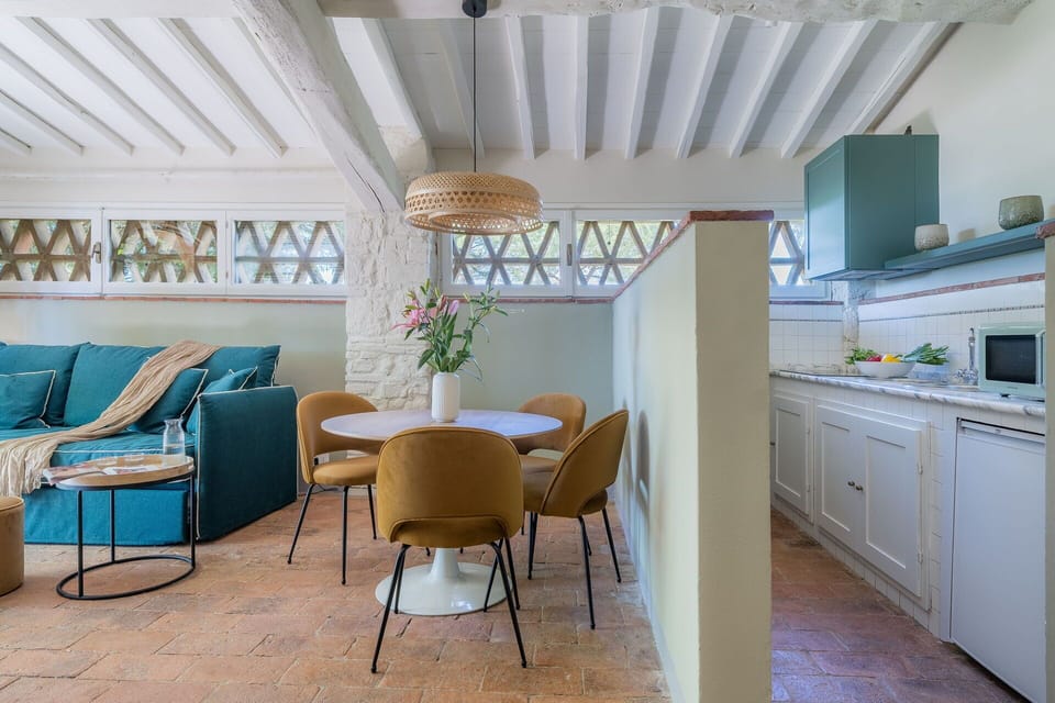 Autumn, Kitchen, Living Room, Spring, Summer