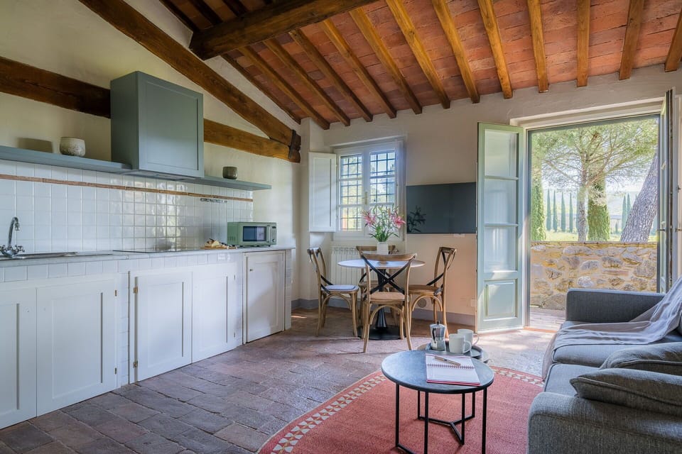 Autumn, Kitchen, Living Room, Spring, Summer