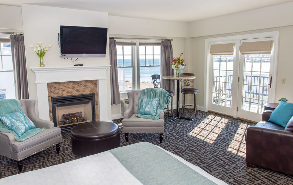 Meeting House Building, 1 King Bed with Fireplace, Oceanview | View from room