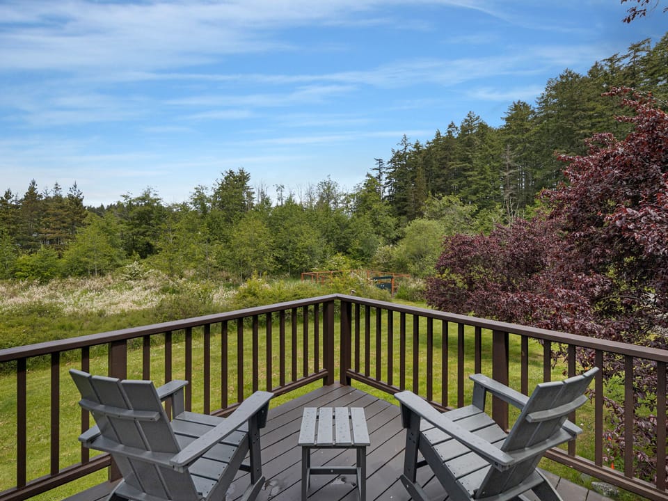 Relax and enjoy the countryside view