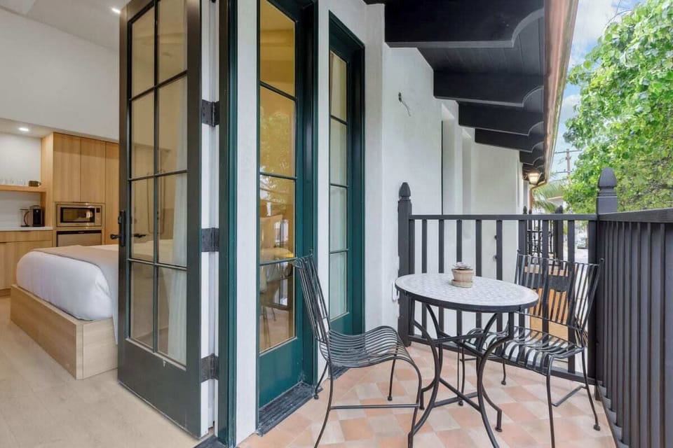 Private Balcony with outdoor seating