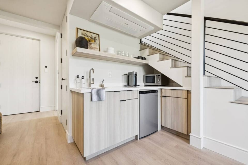 Kitchenette with Nespresso Coffee Machine and Mini Fridge - No Stove