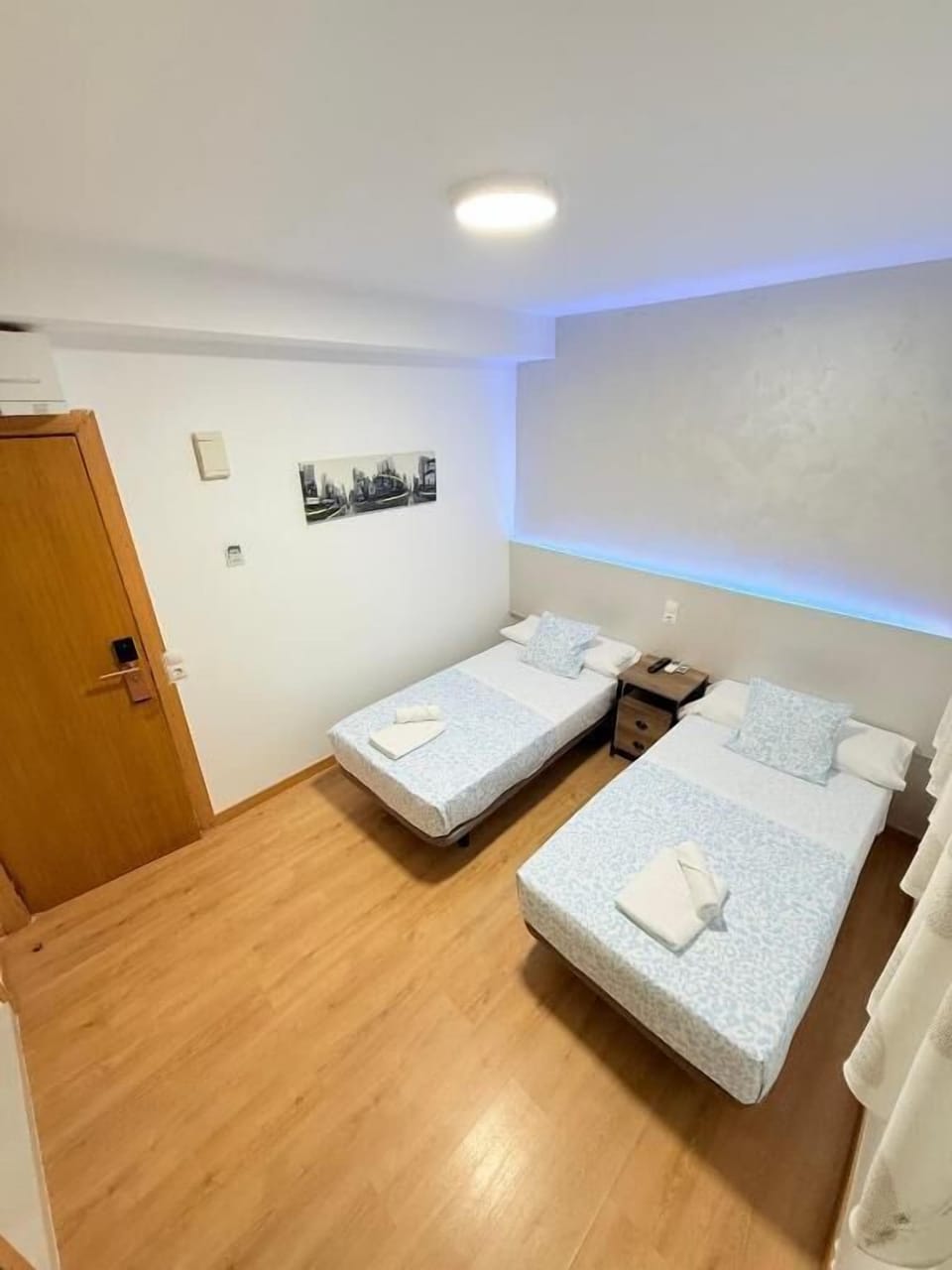 Economy Twin Room | Free WiFi