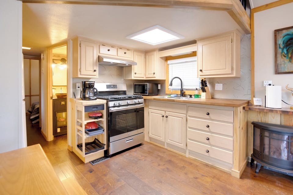 House (1 Bedroom) | Interior