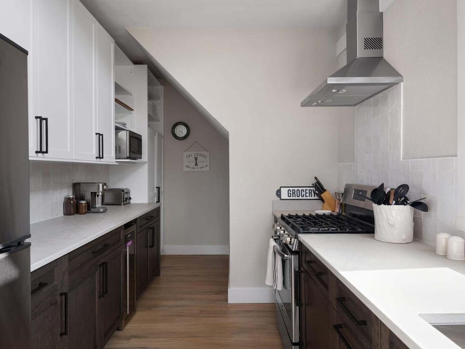 Townhome, 3 Bedrooms | Private kitchen | Coffee/tea maker