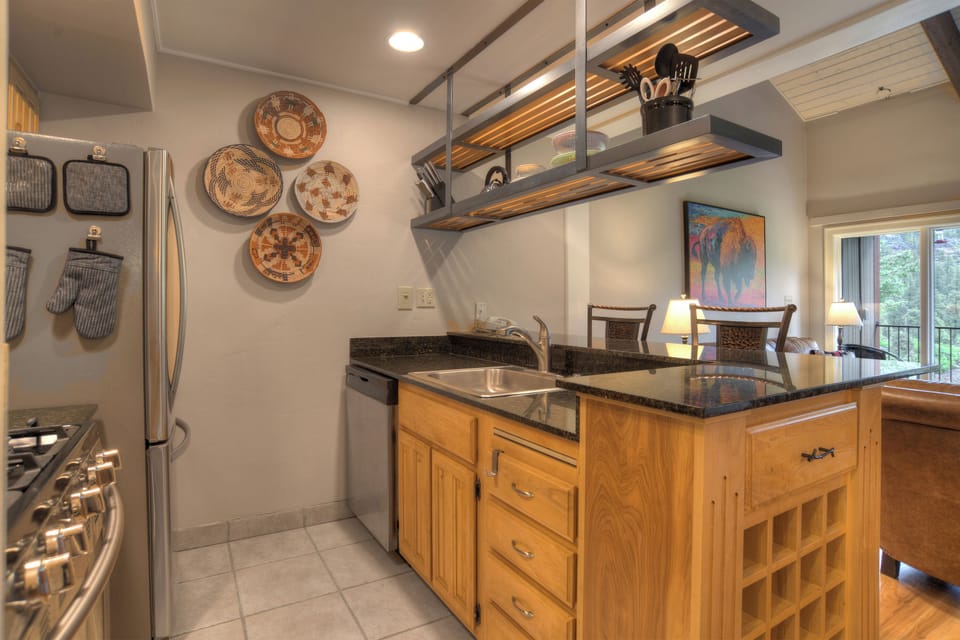 Full Kitchen