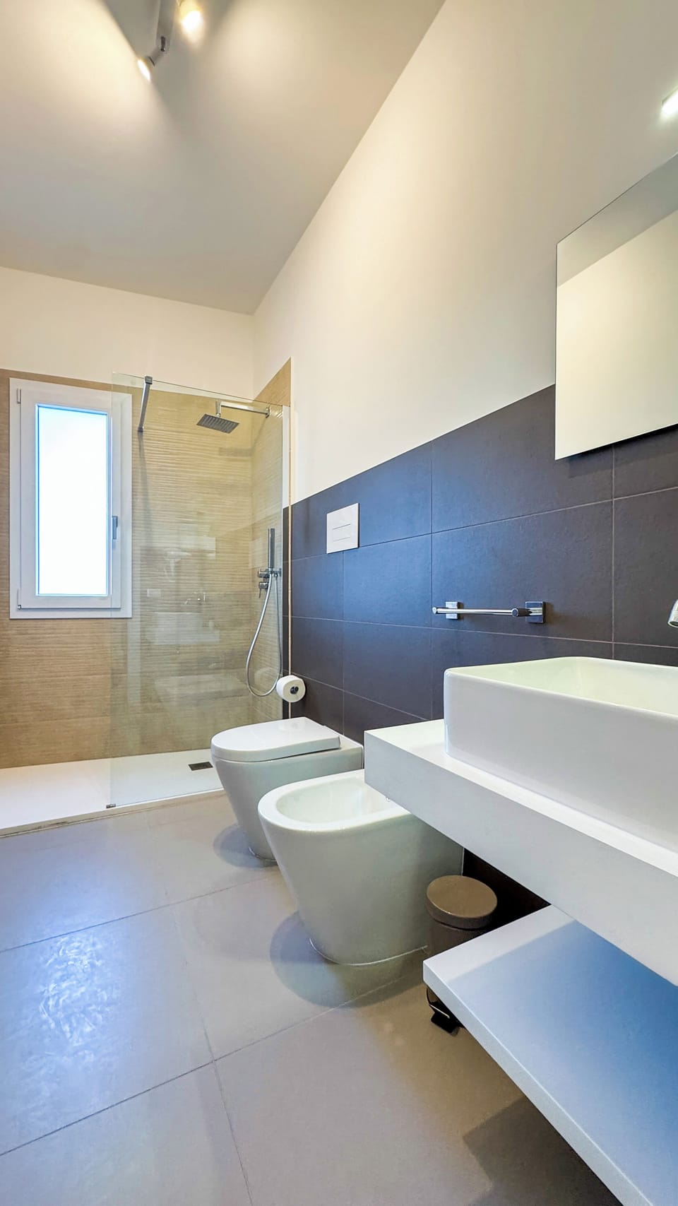 Superior Studio Suite, Balcony | Bathroom | Shower, hair dryer, bathrobes, bidet