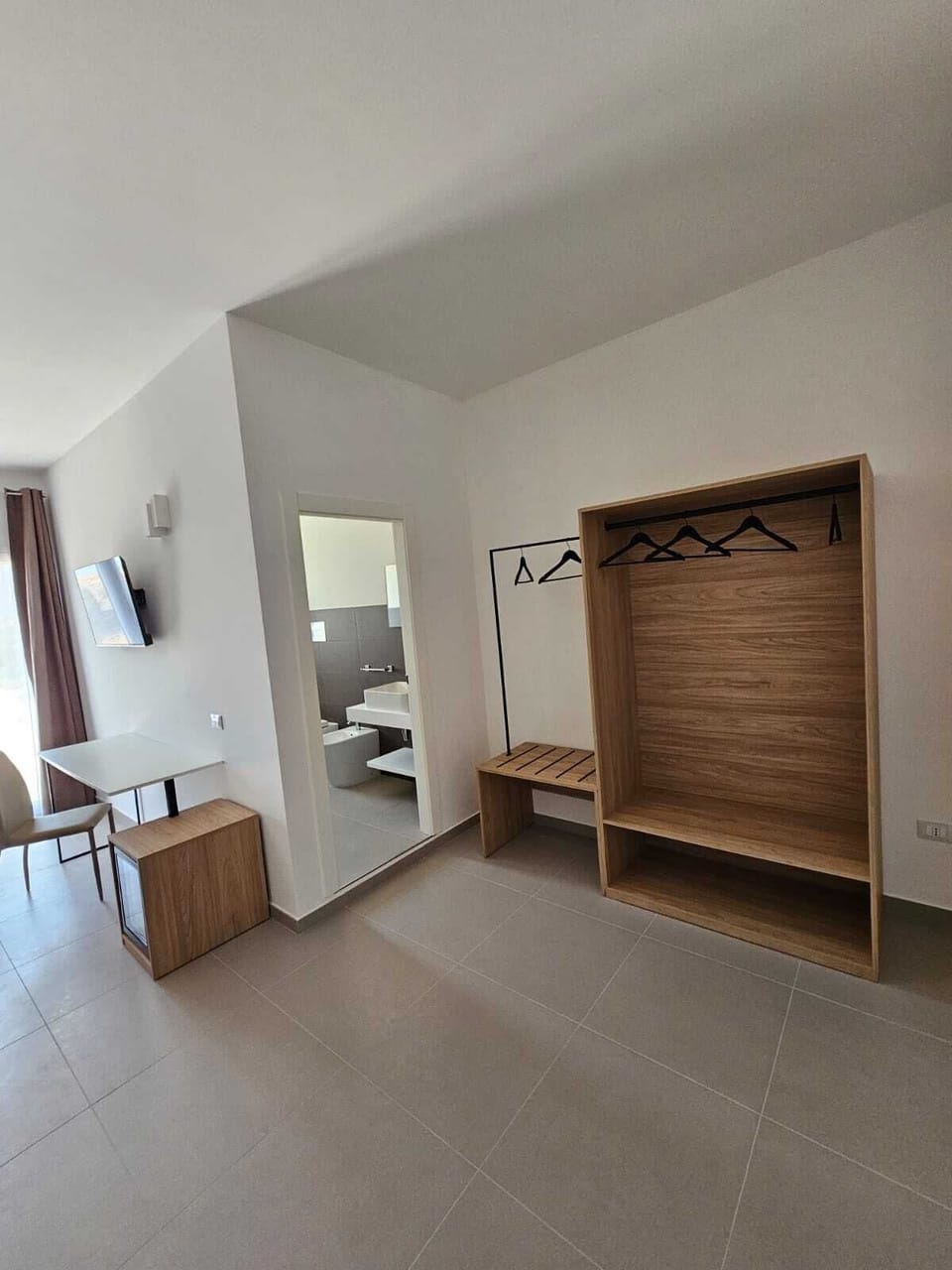 Superior Studio Suite, Balcony | Desk, laptop workspace, blackout drapes, soundproofing