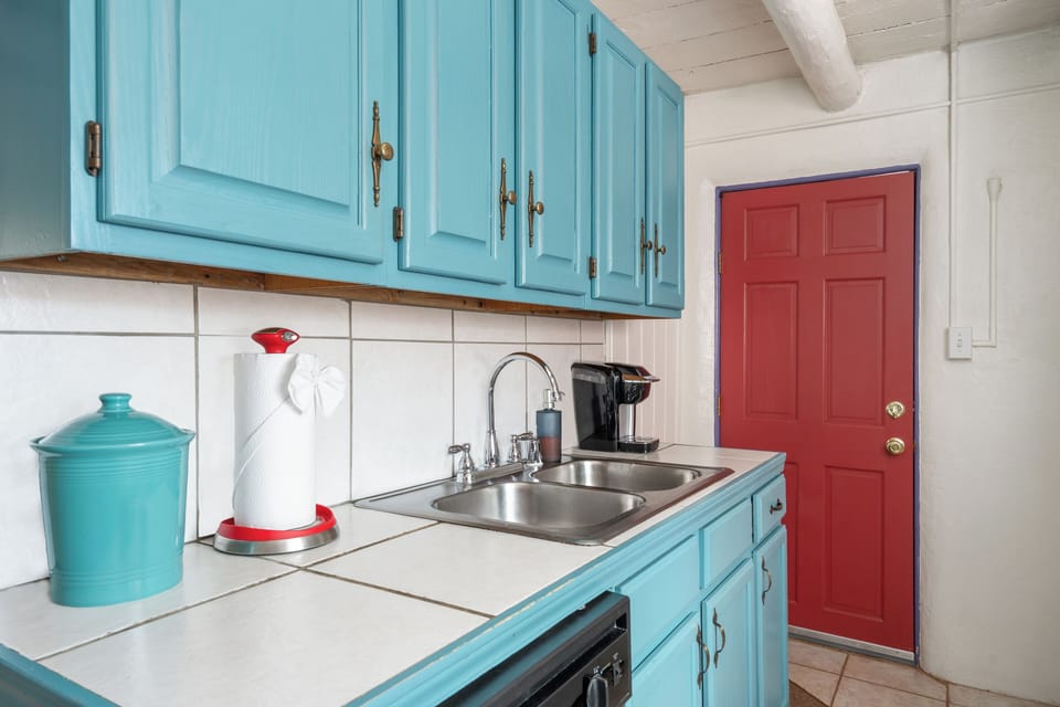 Kitchen sink