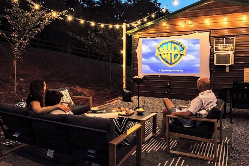 Movie magic under the stars – your own private outdoor cinema experience!