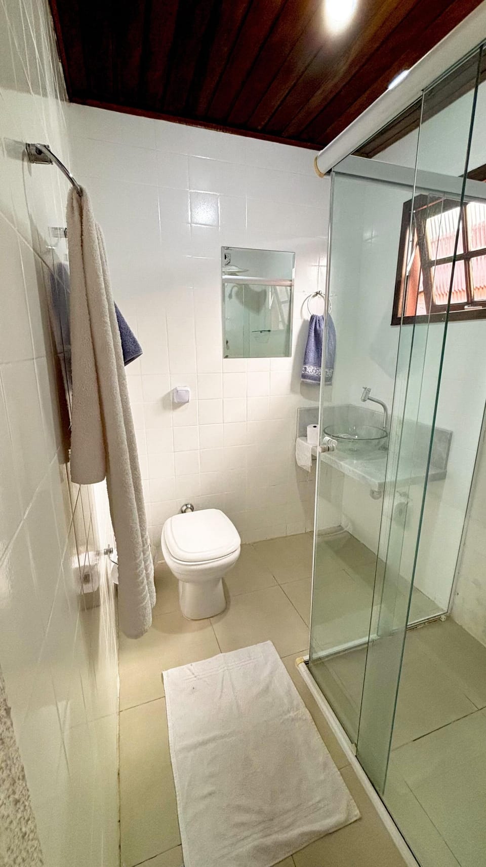 Superior Double Room, Lanai | Bathroom