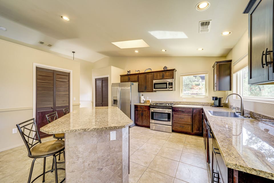 Kitchen | Dishwasher