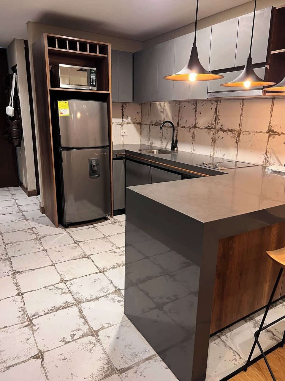 Apartment, 1 Queen Bed with Sofa bed, Balcony, City View (La Primera 412) | Private kitchen | Coffee/tea maker