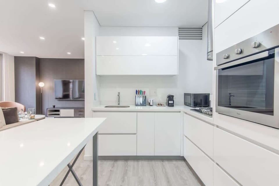 Apartment, Multiple Beds, Balcony, City View (Balcones 402) | Private kitchen | Coffee/tea maker