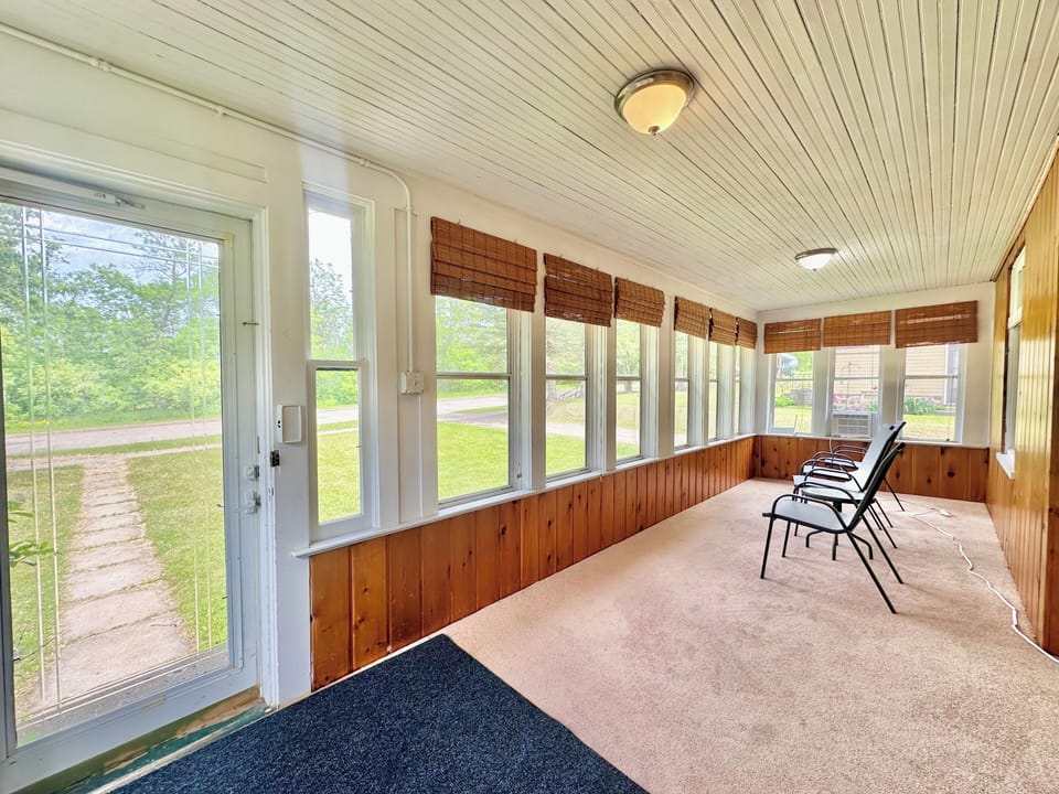 Spacious Porch