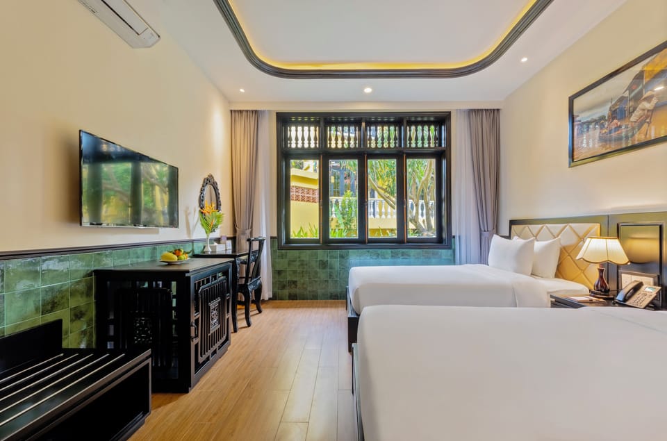 Superior Room, 2 Twin Beds ,Garden View | Hypo-allergenic bedding, minibar, in-room safe, desk
