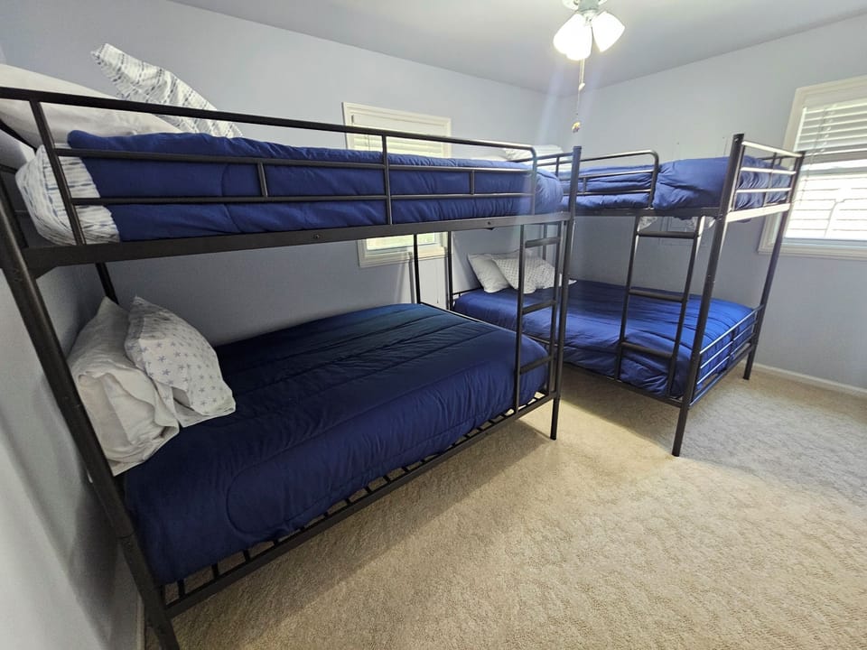 Third bedroom - 2 sets of Full over full bunk beds