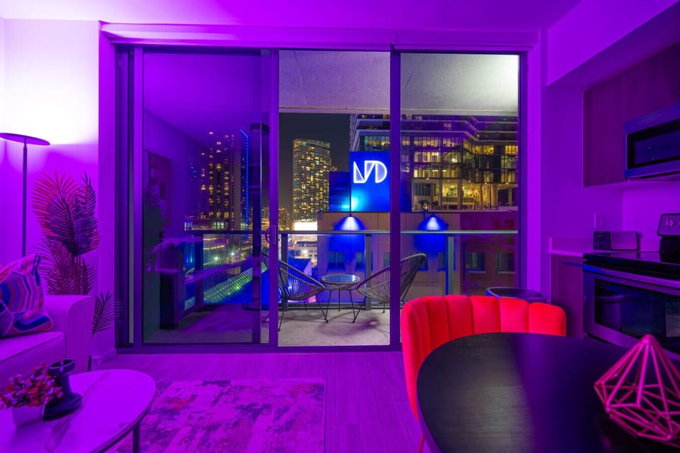 Chic design, spectacular balcony views. Your urban escape