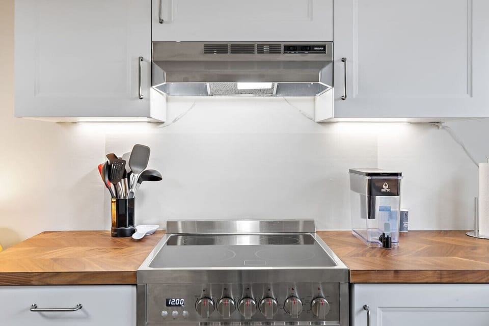 A convenient space to prepare and enjoy your favorites.