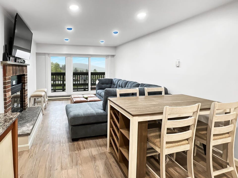Dining table with 4 chairs