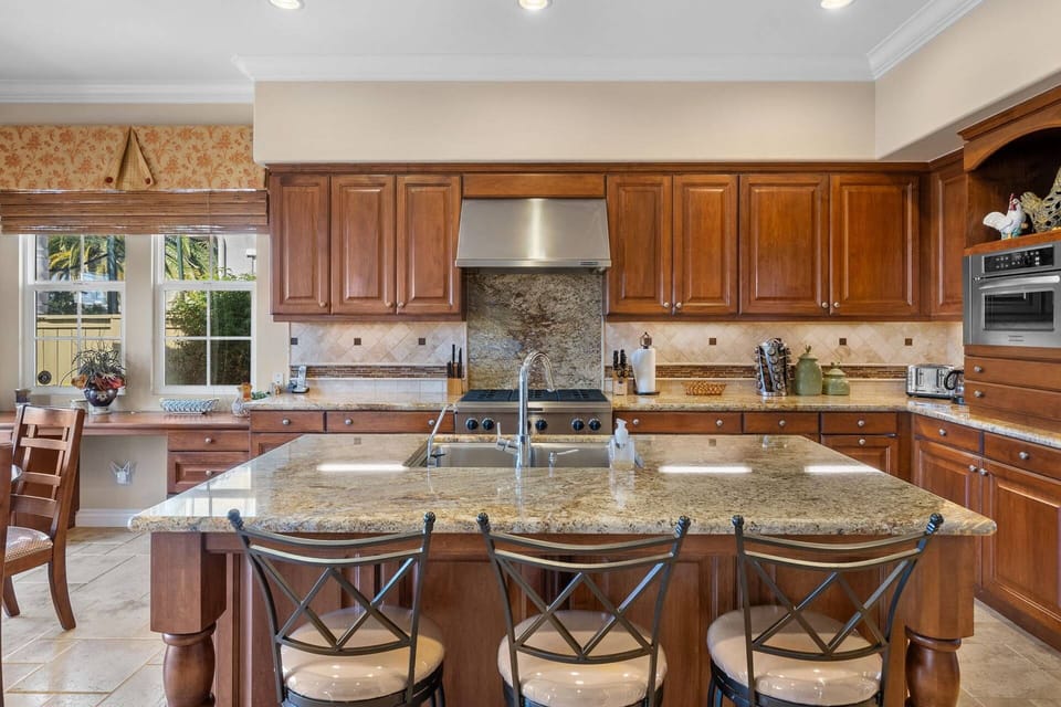 Breakfast Bar or Happy Hour?