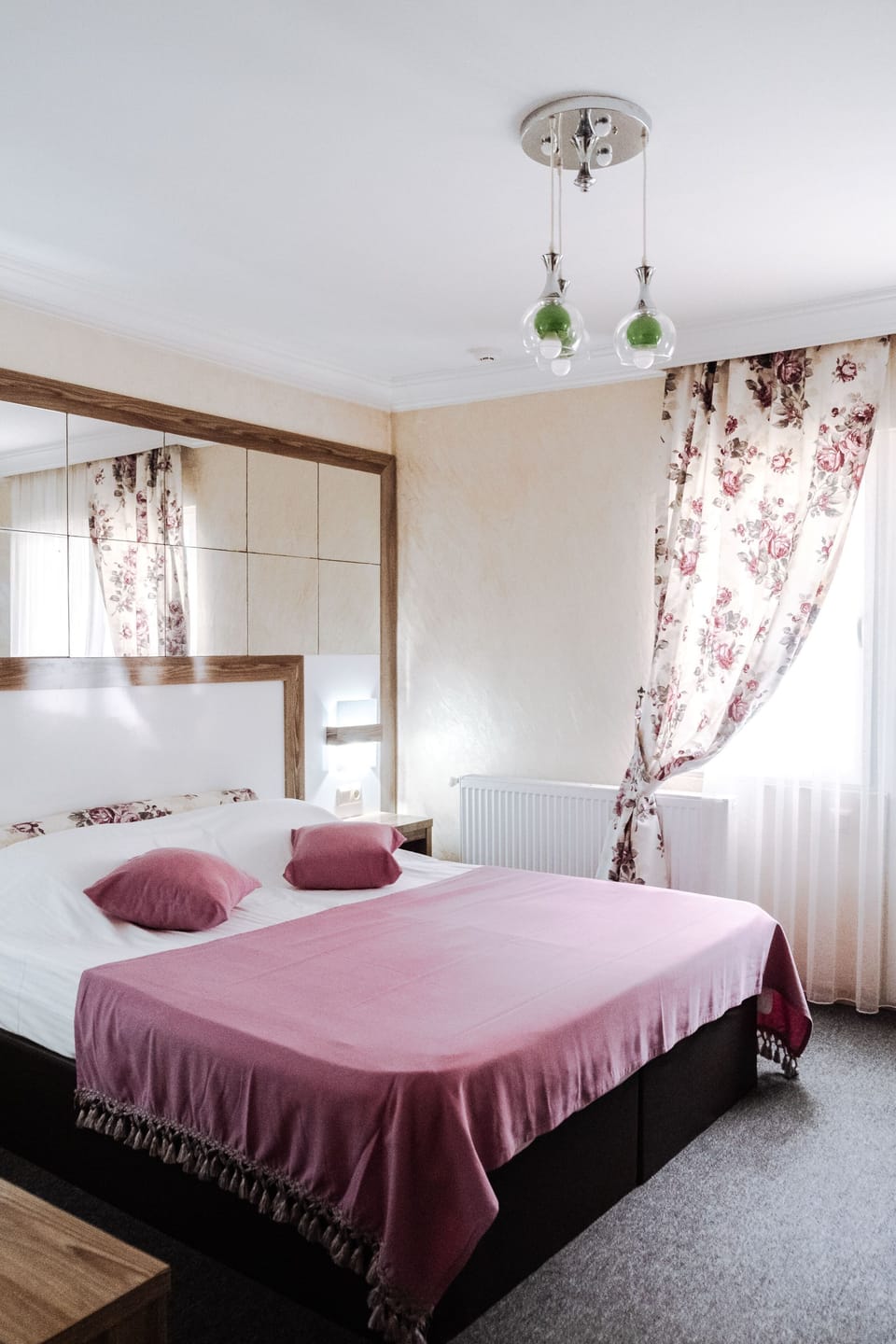 In-room safe, desk, laptop workspace, free WiFi