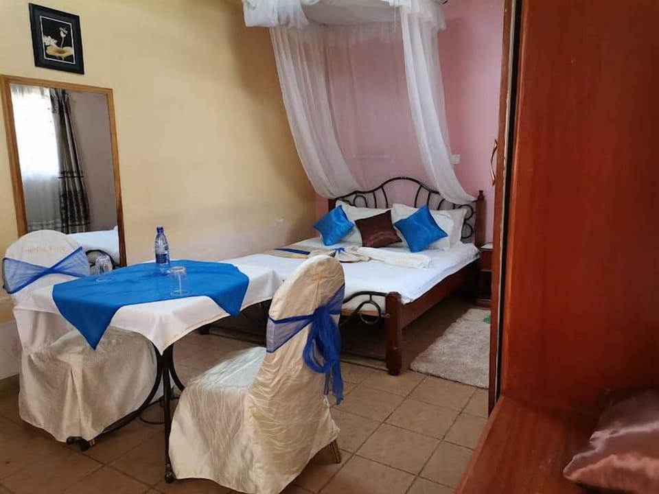 Standard Single Room | Free WiFi, bed sheets