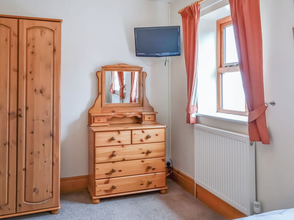 Twin bedroom | Tallulah Cottage, Flamborough