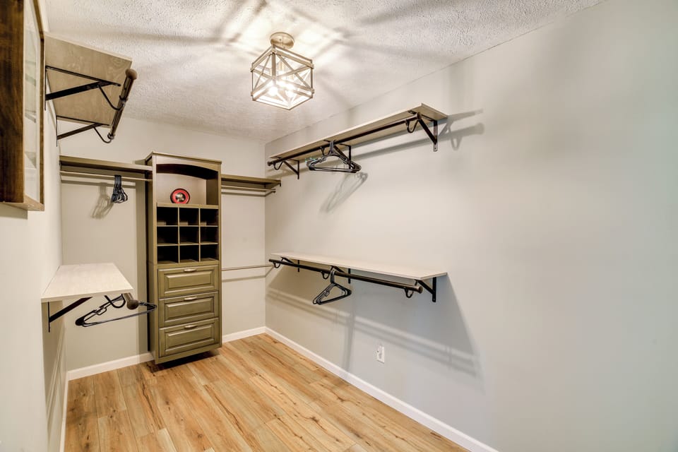 Walk-In Closet | 2nd Floor