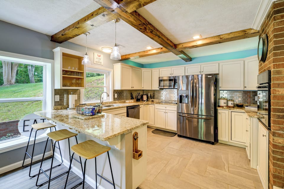 Kitchen | Cooking Basics | Dishwasher | 1st Floor