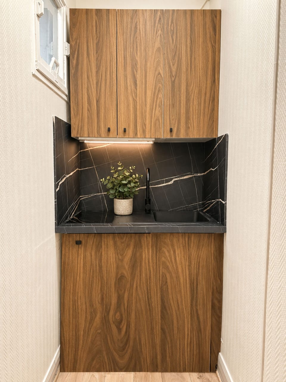 Standard Studio | Private kitchen | Espresso maker, electric kettle