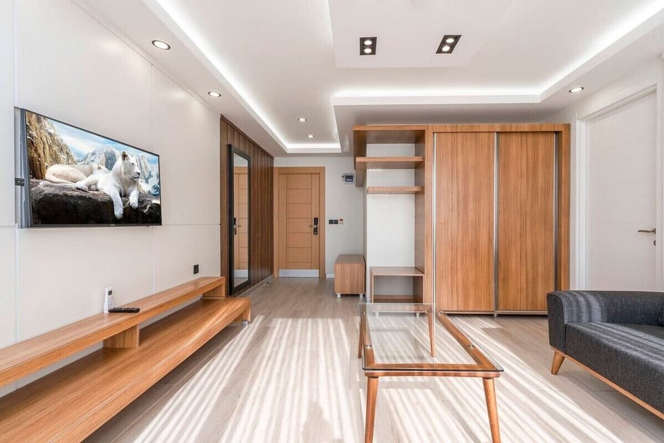 Executive Double Room, Balcony, Garden View | Free WiFi, bed sheets
