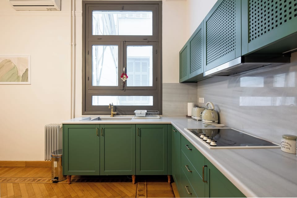 Apartment, 3 Bedrooms, Kitchen, City View | Private kitchen | Full-size fridge, oven, stovetop, dishwasher