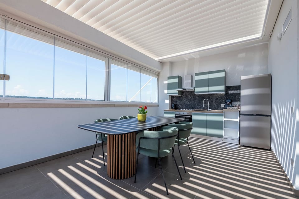 Superior Room, Sea View, Tower | Private kitchen | Full-size fridge, oven, stovetop, electric kettle
