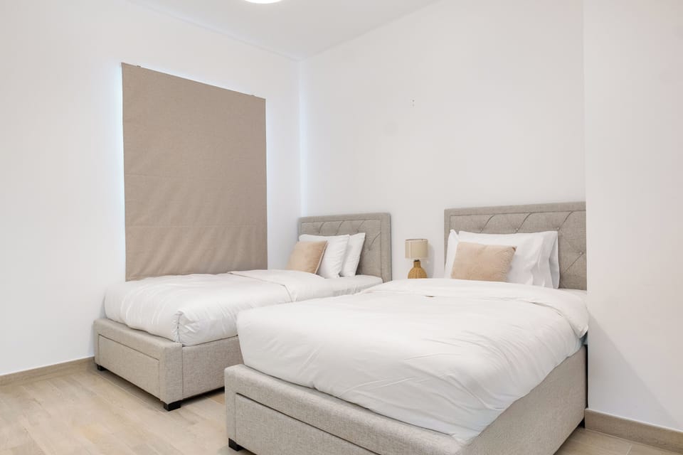 Apartment, 2 Bedrooms, Balcony, City View | In-room safe, iron/ironing board, free WiFi
