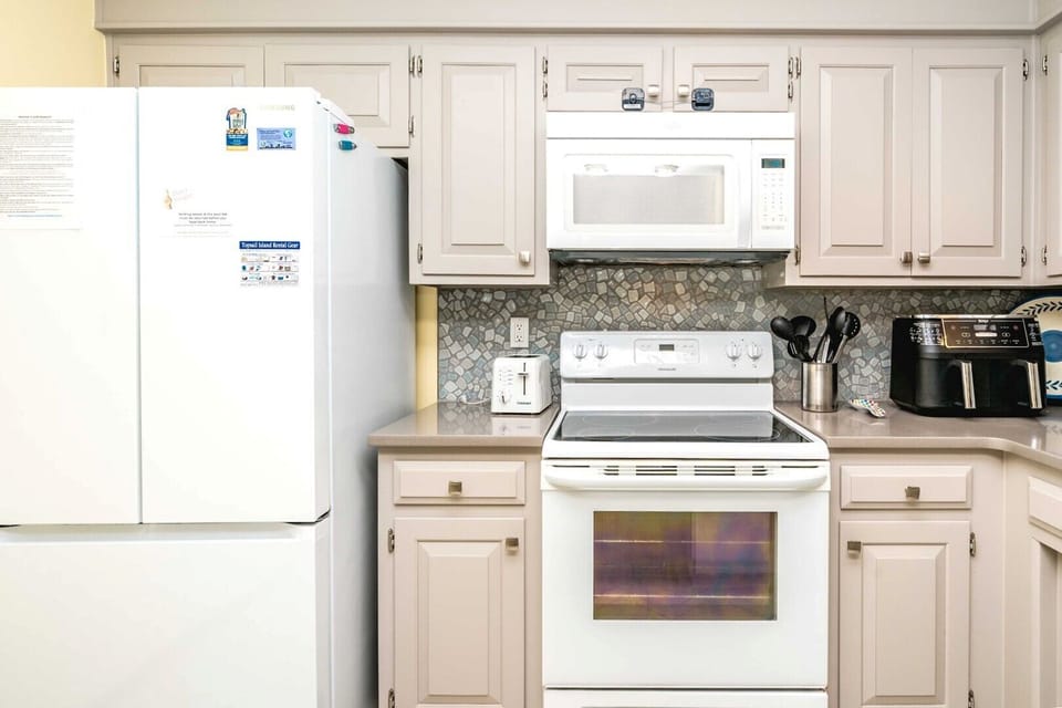Kitchen II -