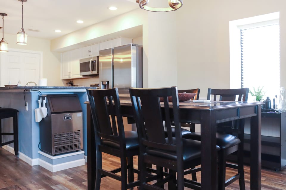 Dining Area and Kitchen