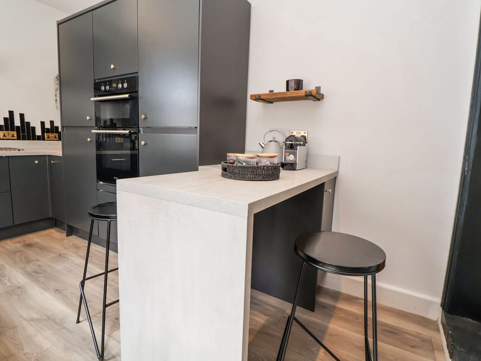Fridge, microwave, dishwasher, toaster