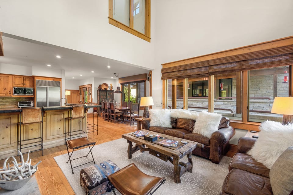 1.0-telemark -b-telluride-living-room