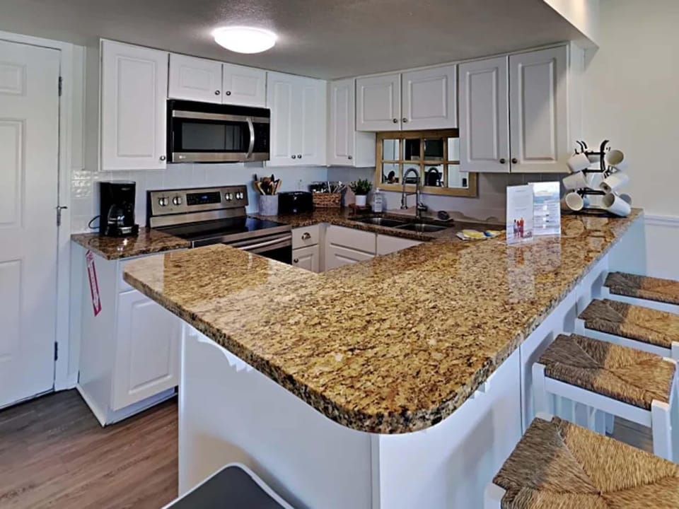 Condo, Multiple Beds (Regency Cabanas D3) | Private kitchen | Oven, toaster, spices, reusable coffee/tea filters