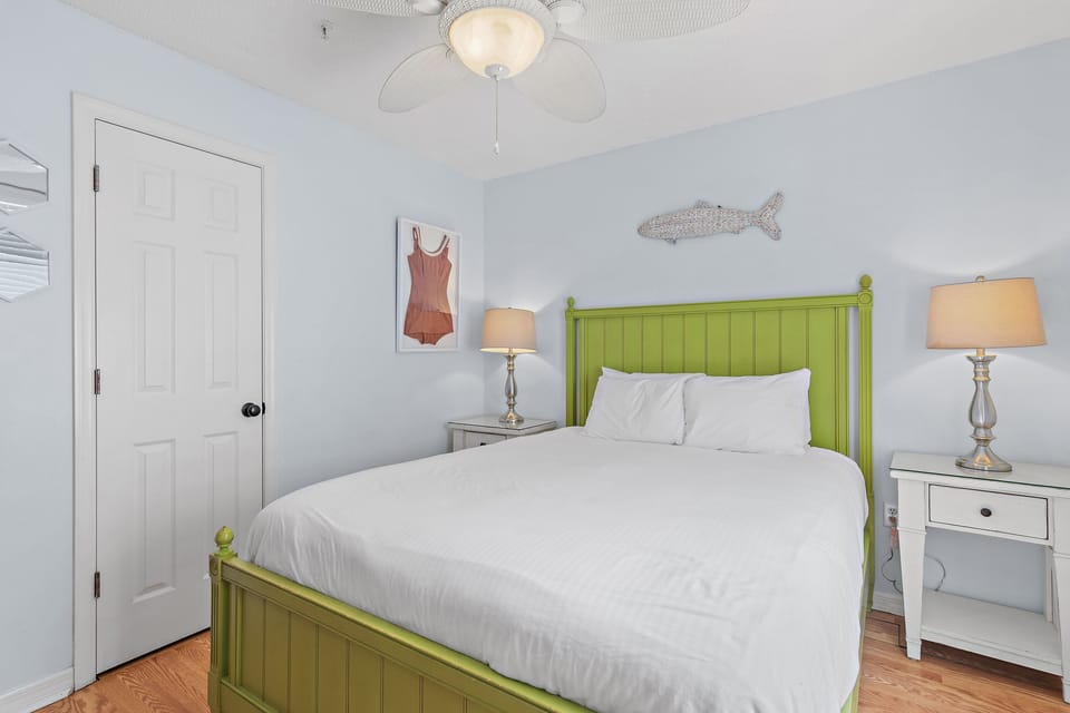 Guest bedroom