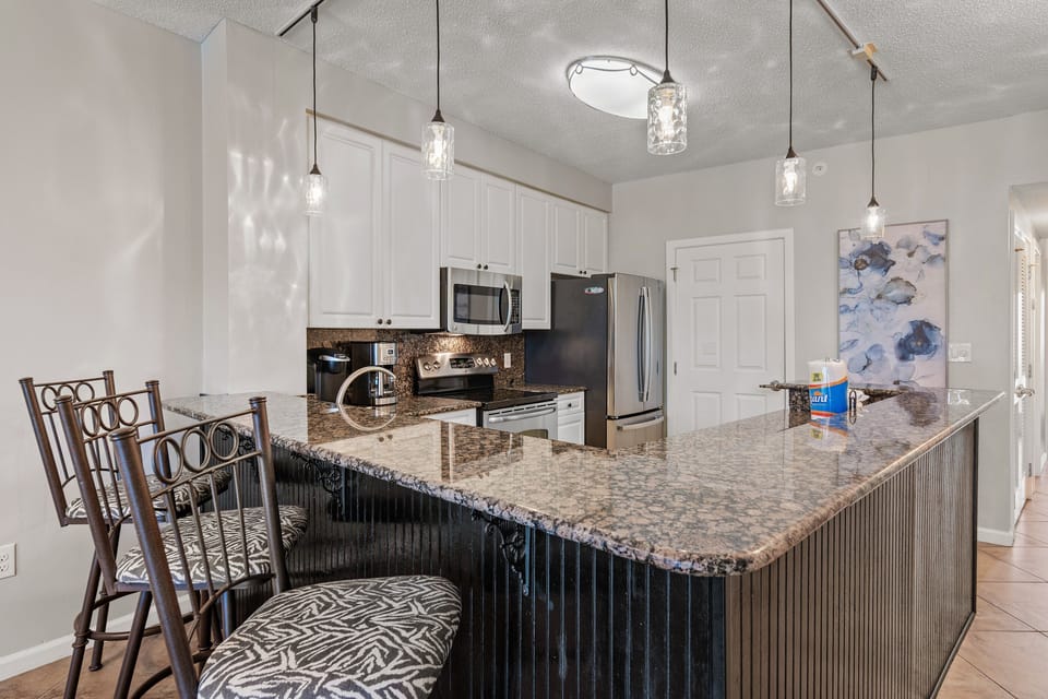 Eat-in bar seating