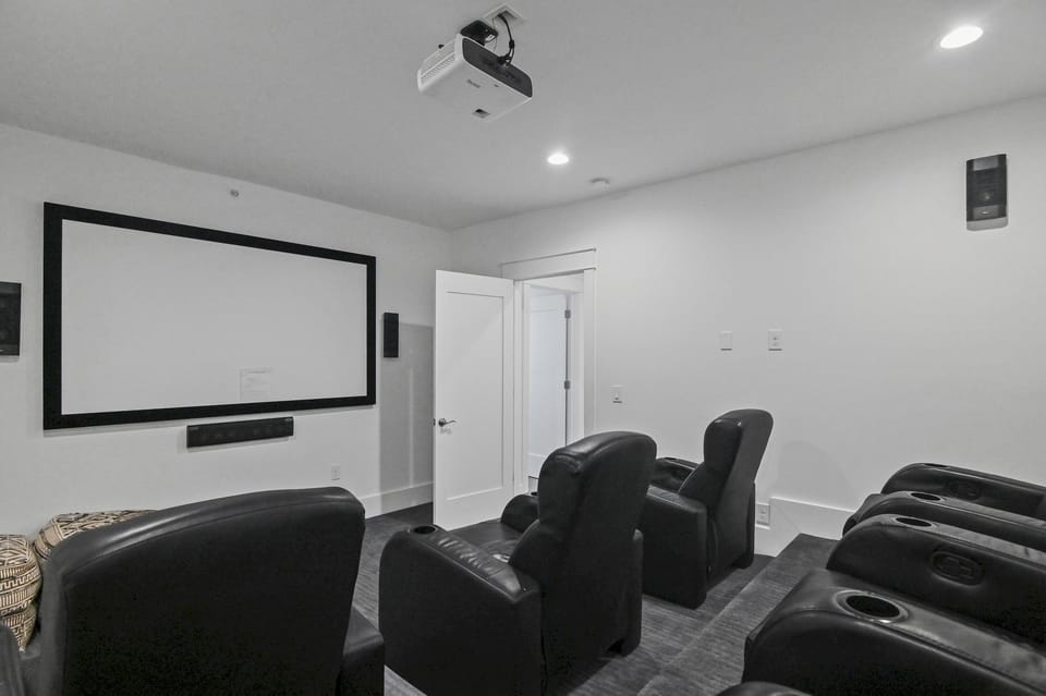 Your very own private movie theater with 6 reclining seats!