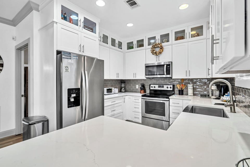 Fully equipped kitchen