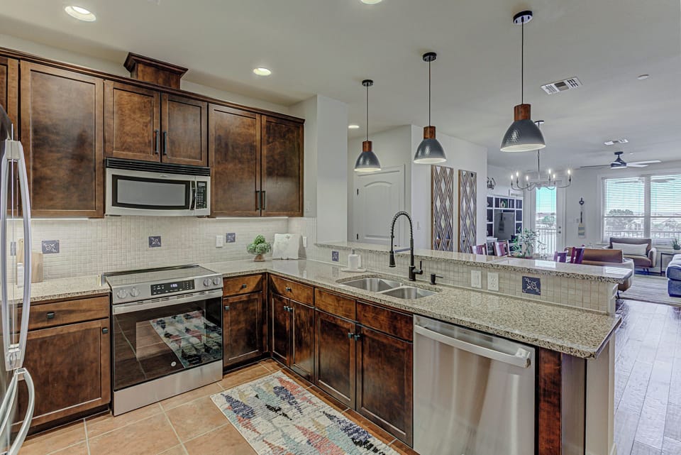 Fully equipped kitchen 