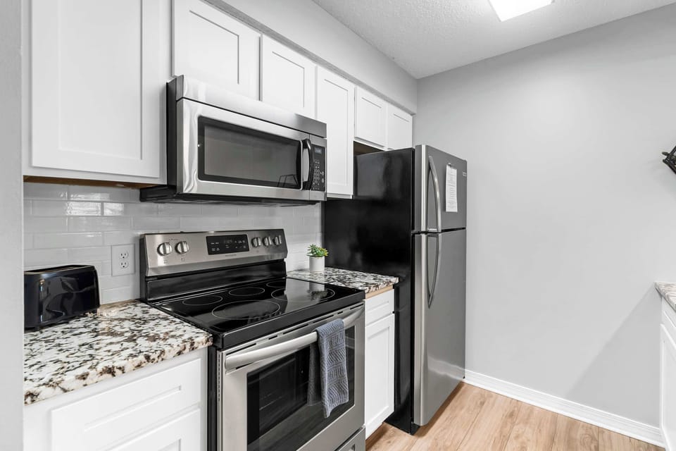 Fully equipped kitchen 