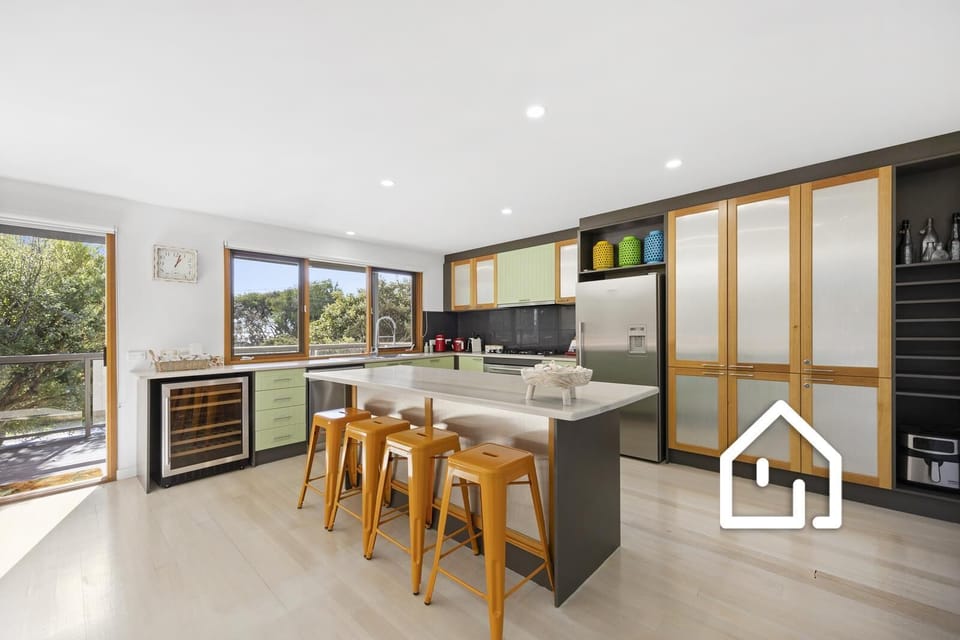 Very well-equipped kitchen with every required appliance