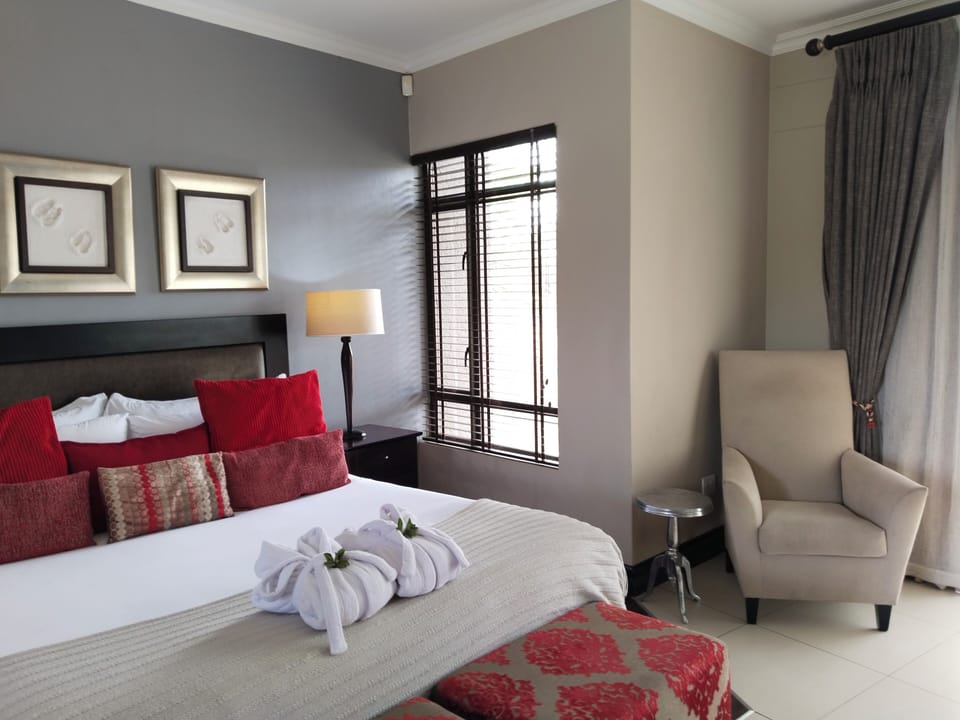 Luxury Double or Twin Room, Hot Tub, Mountain View | WiFi (free)