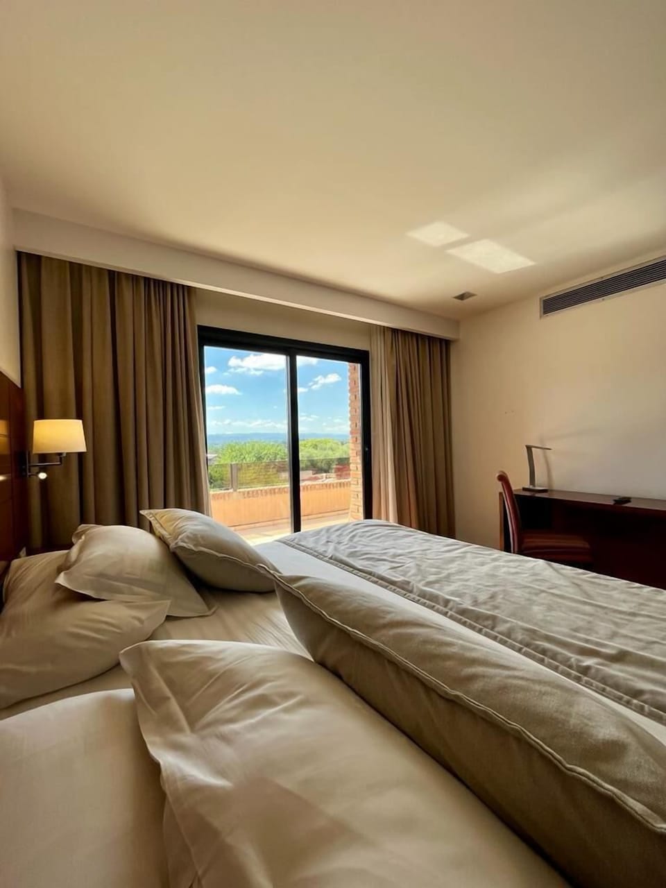 Junior Suite, Mountain View | Premium bedding, free minibar items, in-room safe, desk