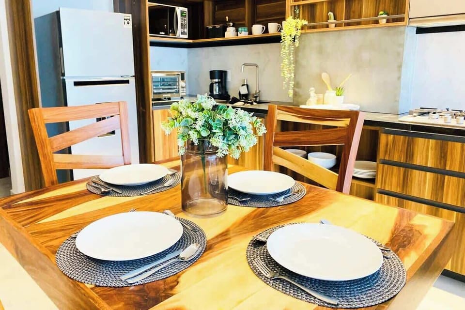 A wonderful peaceful dinner for four at home at the dining table